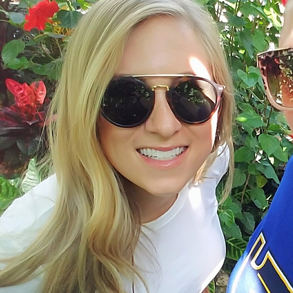 Meet your Posher, Catherine